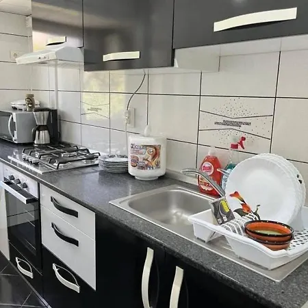 Apartament Titi